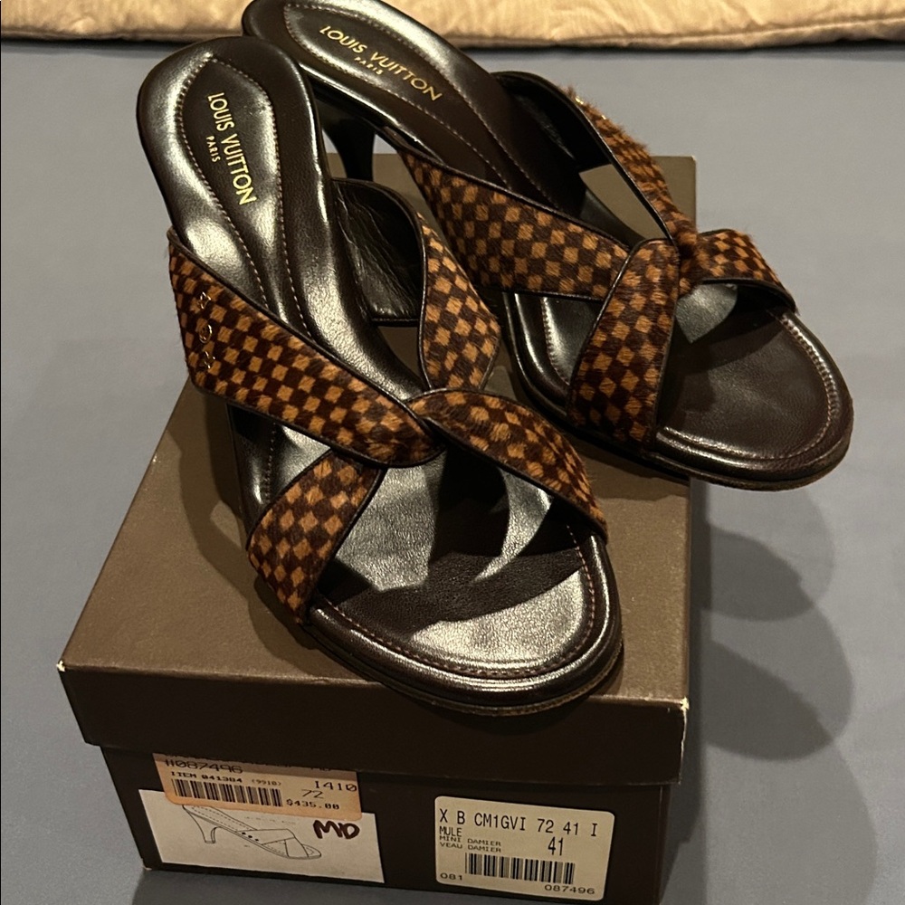 Louis Vuitton Black and Brown Checkered Heels